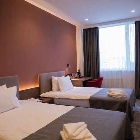 Small Hotel Vinnytsia Bagian luar foto